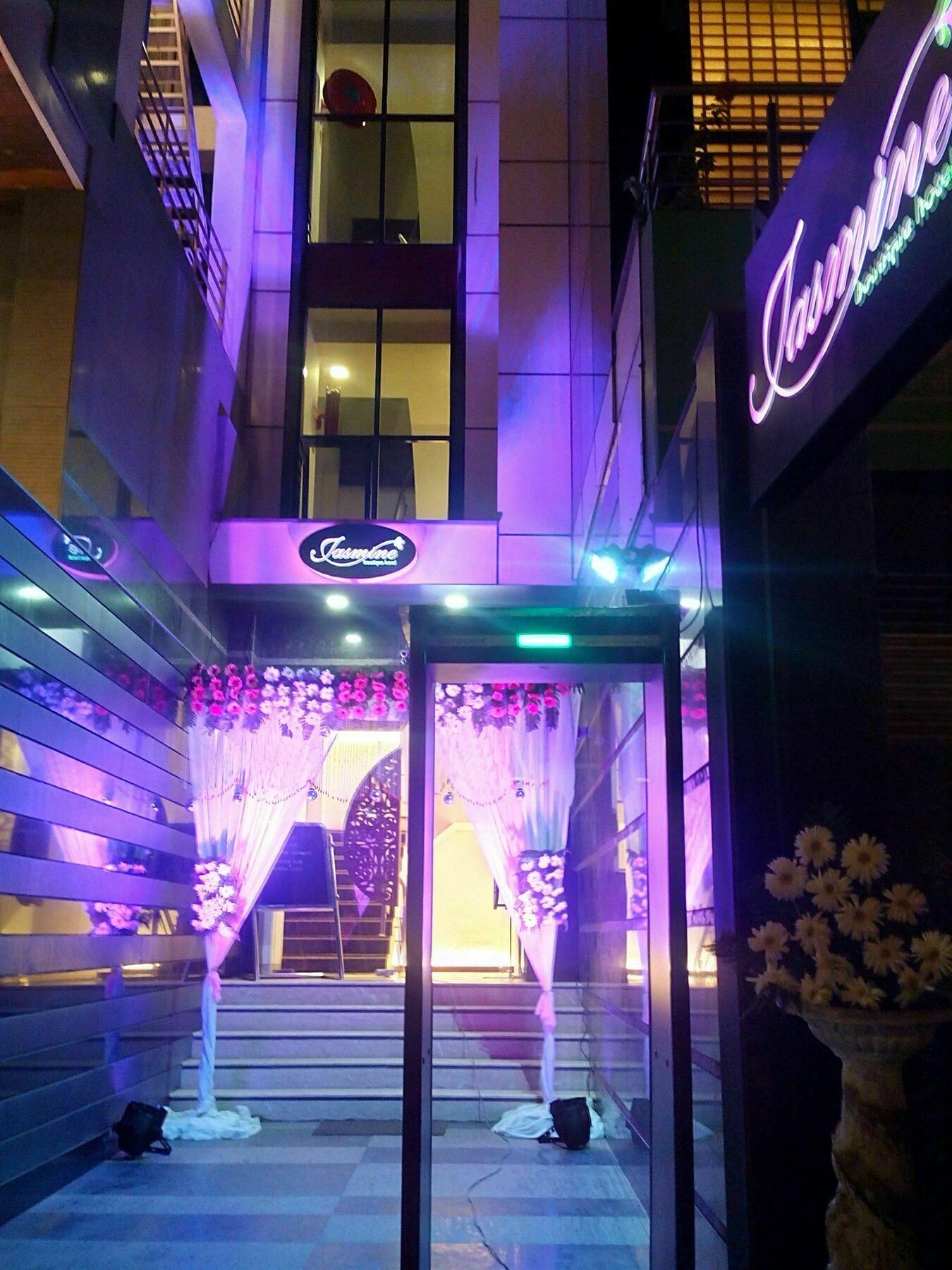 Jasmine Boutique Hotel Jasola Neu-Delhi Exterior foto